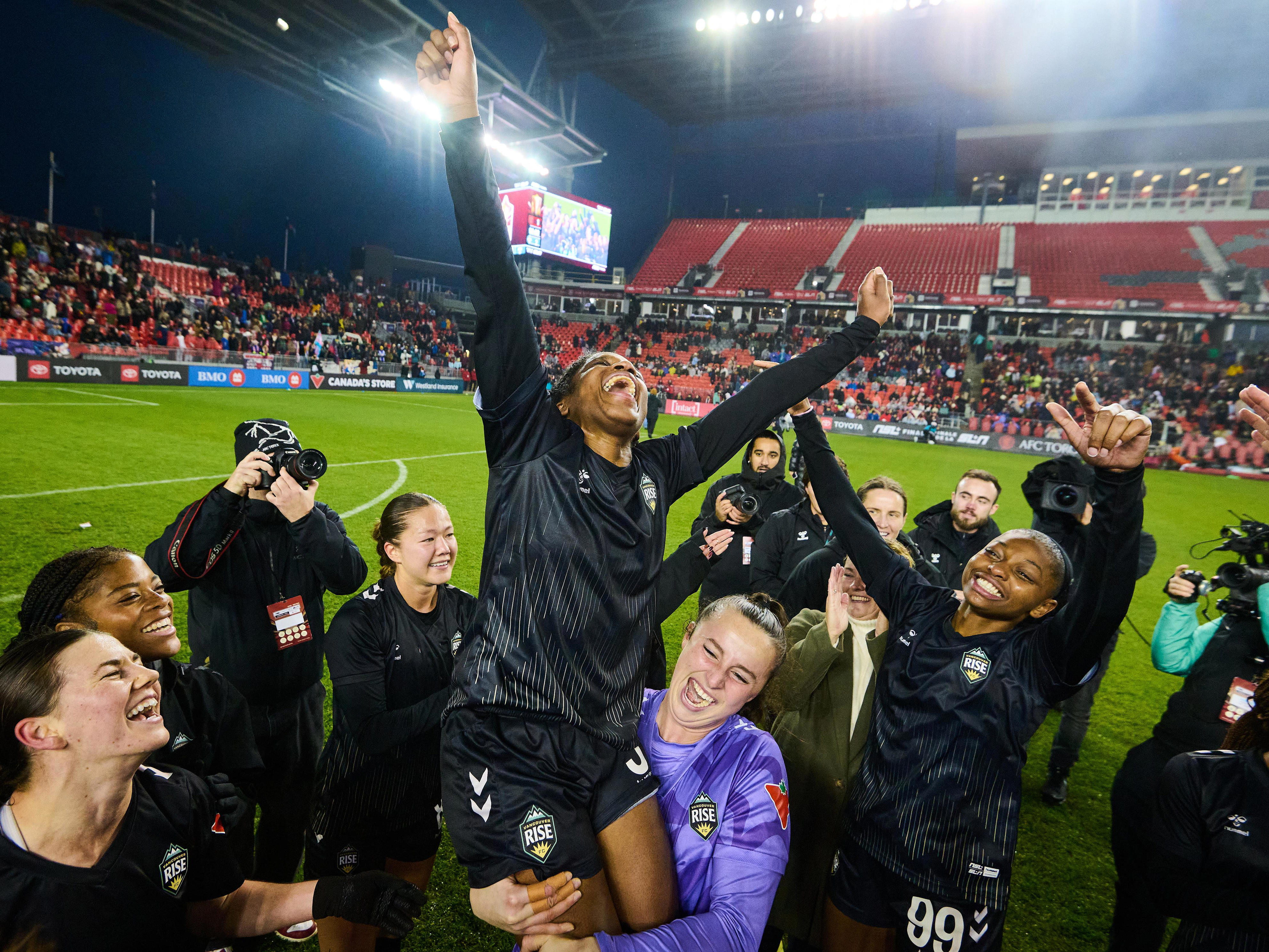 Le sport professionnel féminin en plein essor au Canada