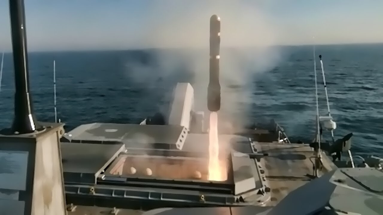 Hellfire Missile Hits Fast Attack Boat • U.S. Navy Exercise