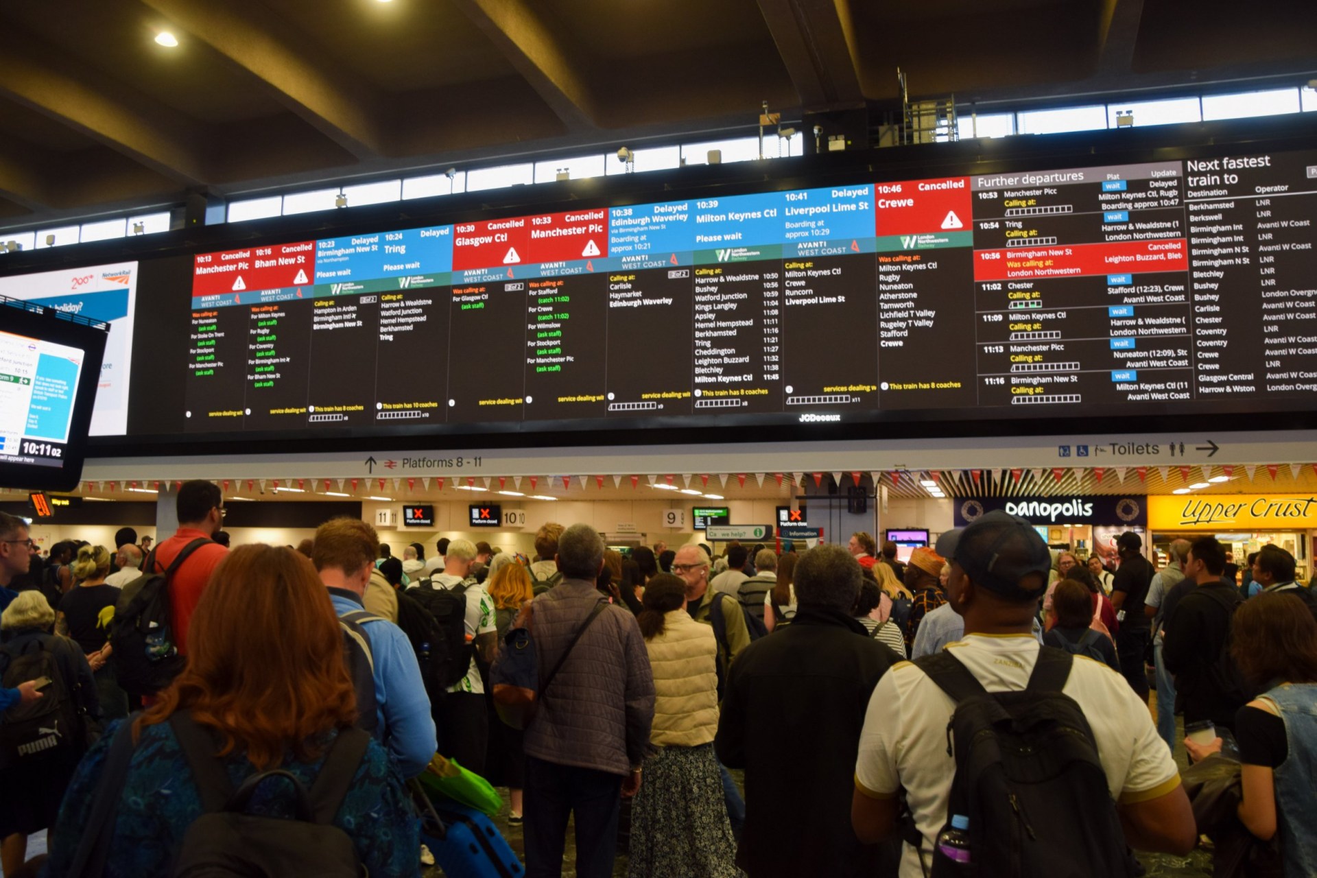 Disruption hits London station after signal fault