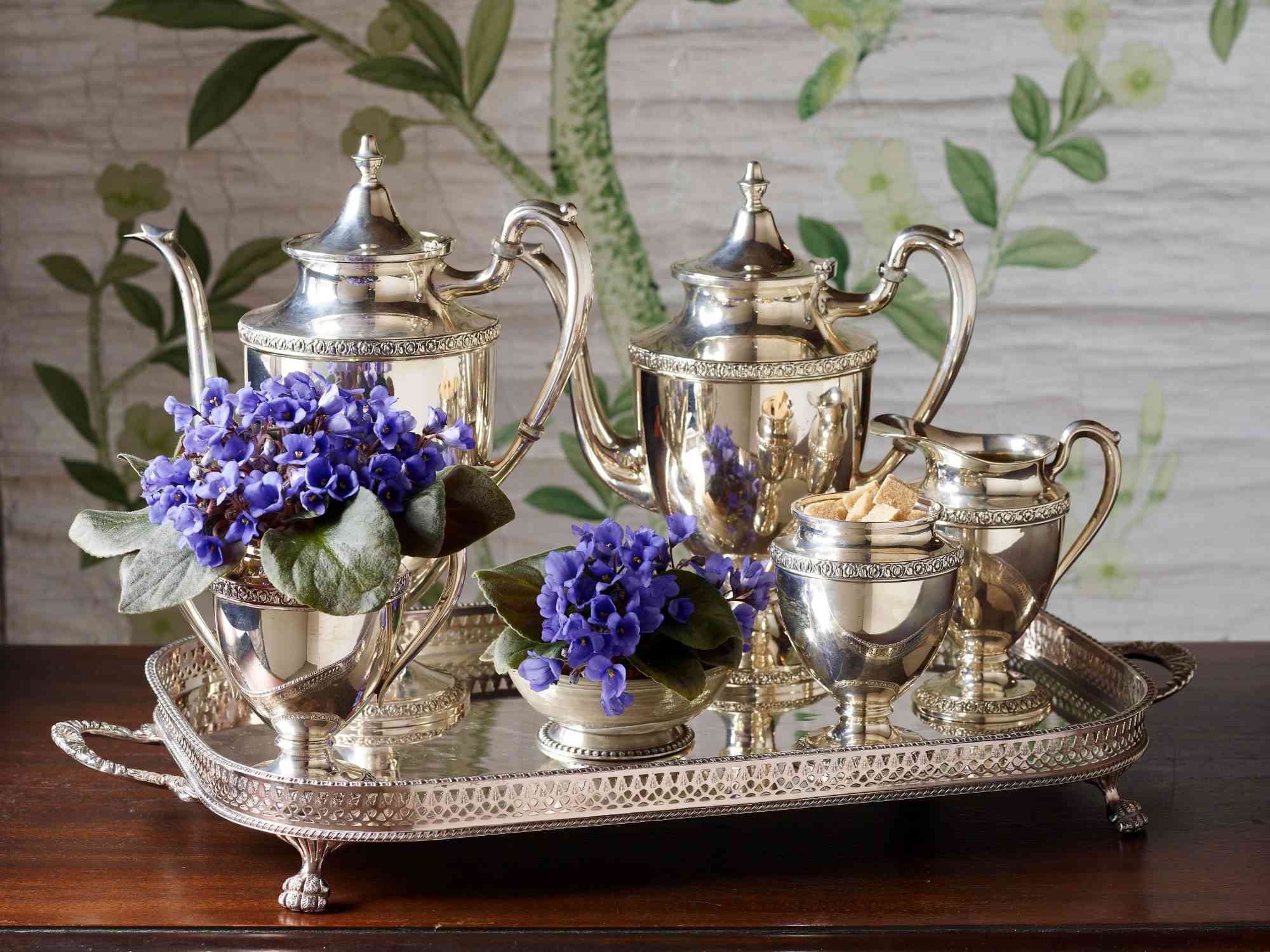 How to keep silverware from tarnishing with 1 simple pantry staple
