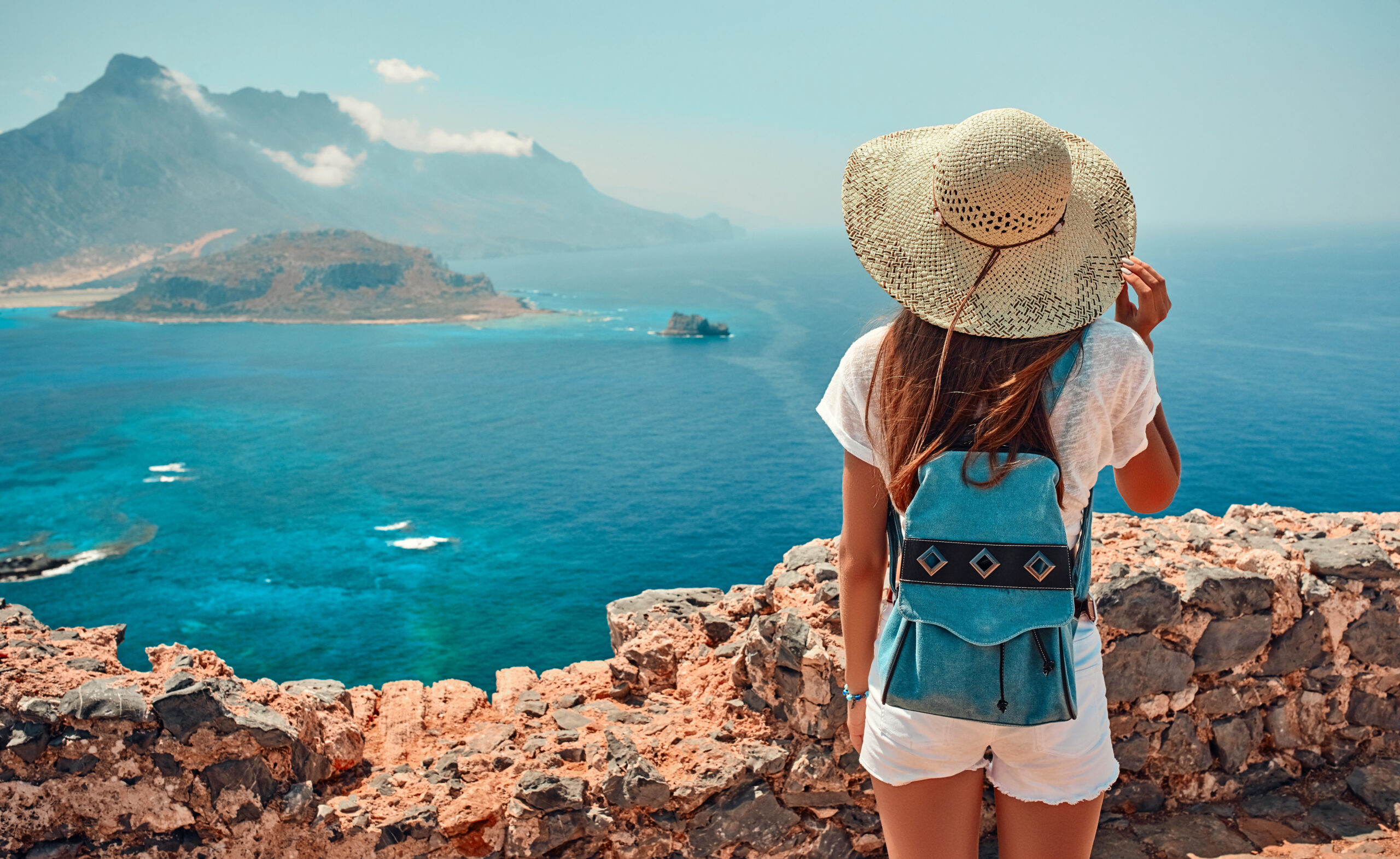 Travel Chest Bag for Men: Your Ultimate Adventure Companion