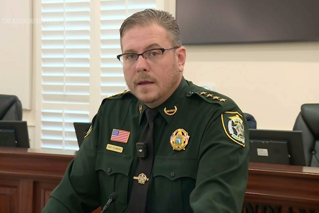 Florida eviction turns deadly as a deputy is killed, shooter and 2 ...