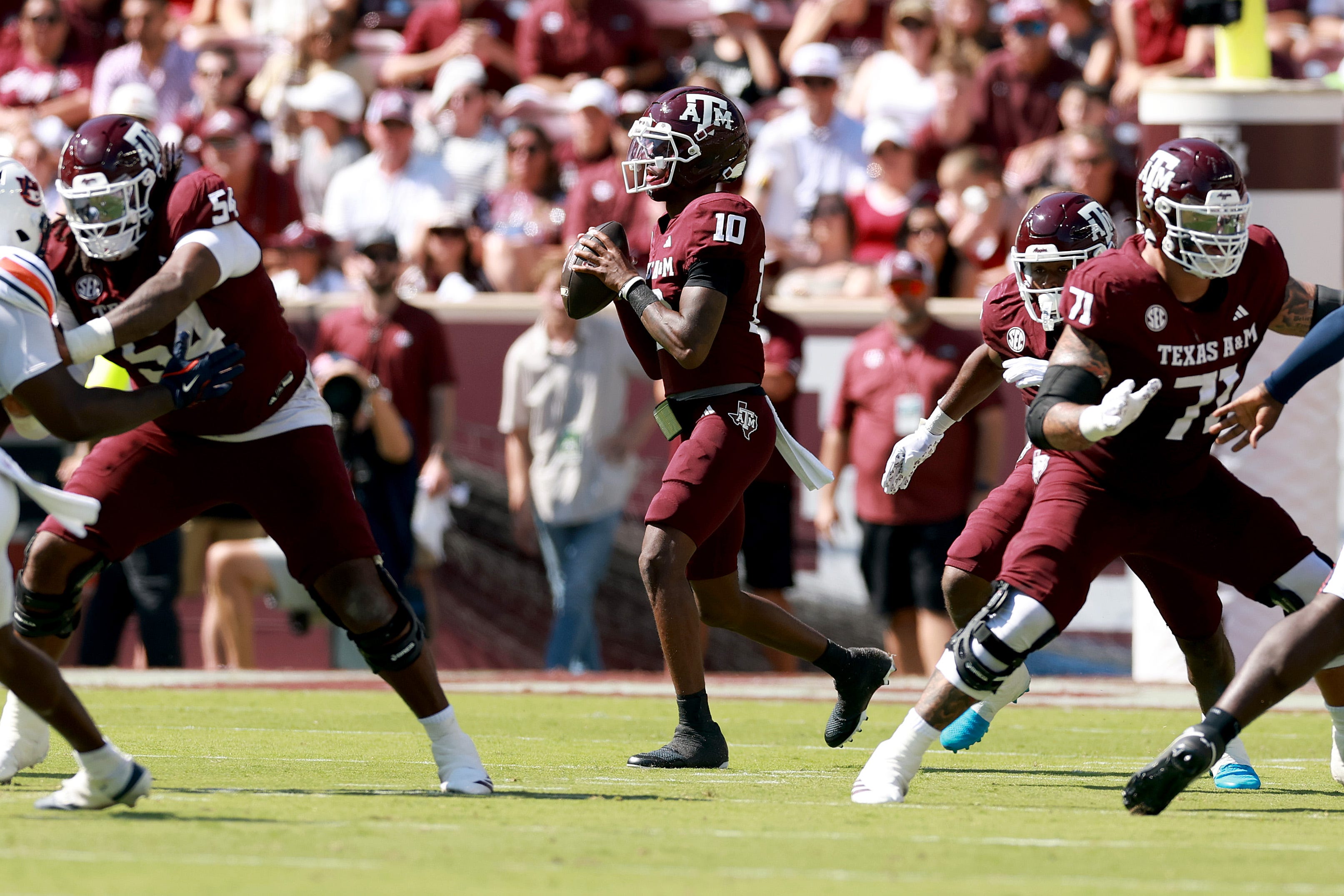 Texas A&M QB Marcel Reed surprises offensive line with special gift