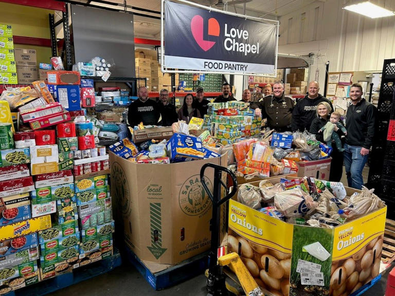 Boone County S O Food Drive collects record amount of food for holiday