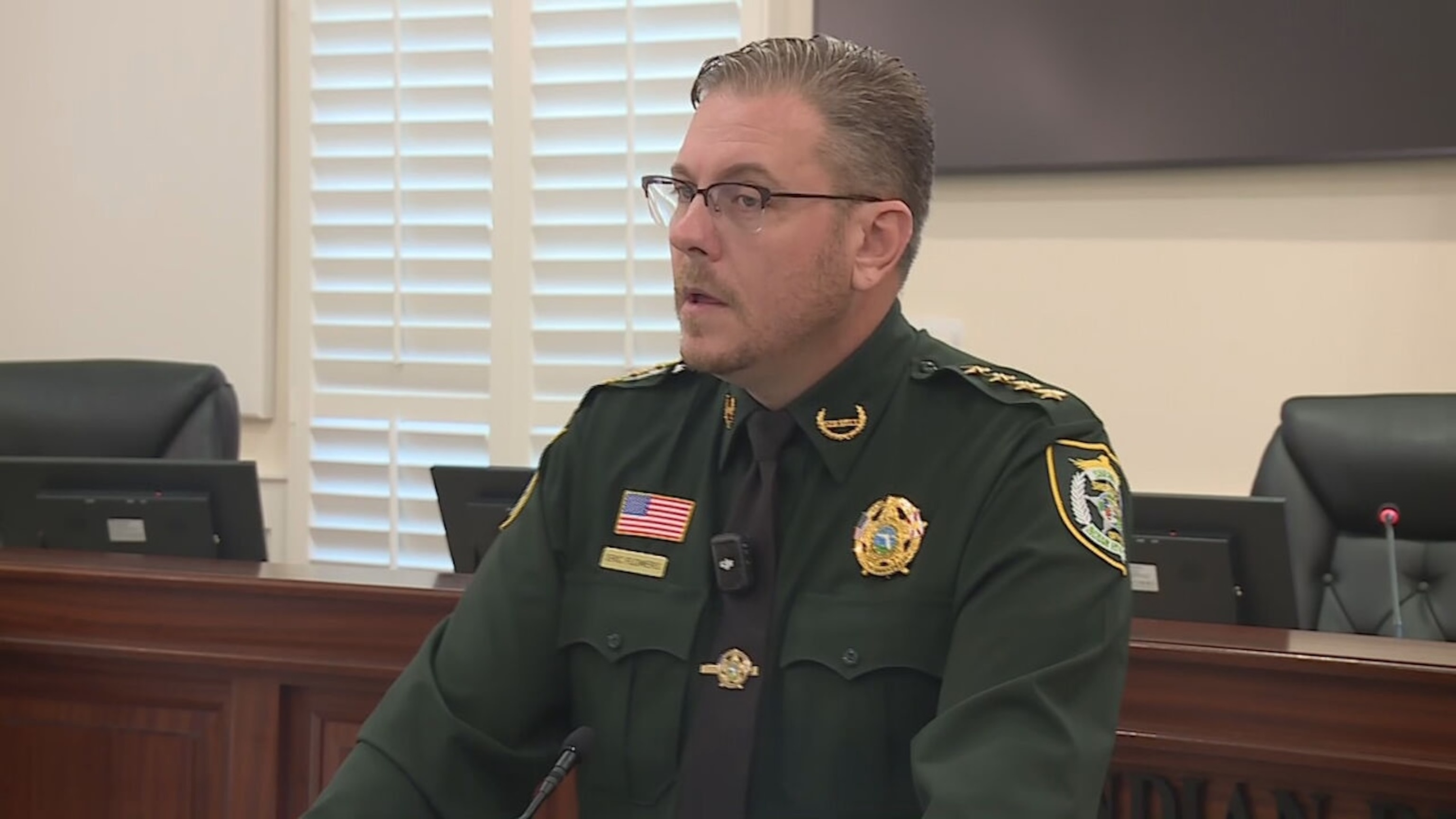3 deputies shot, 1 killed serving eviction notice in South Florida
