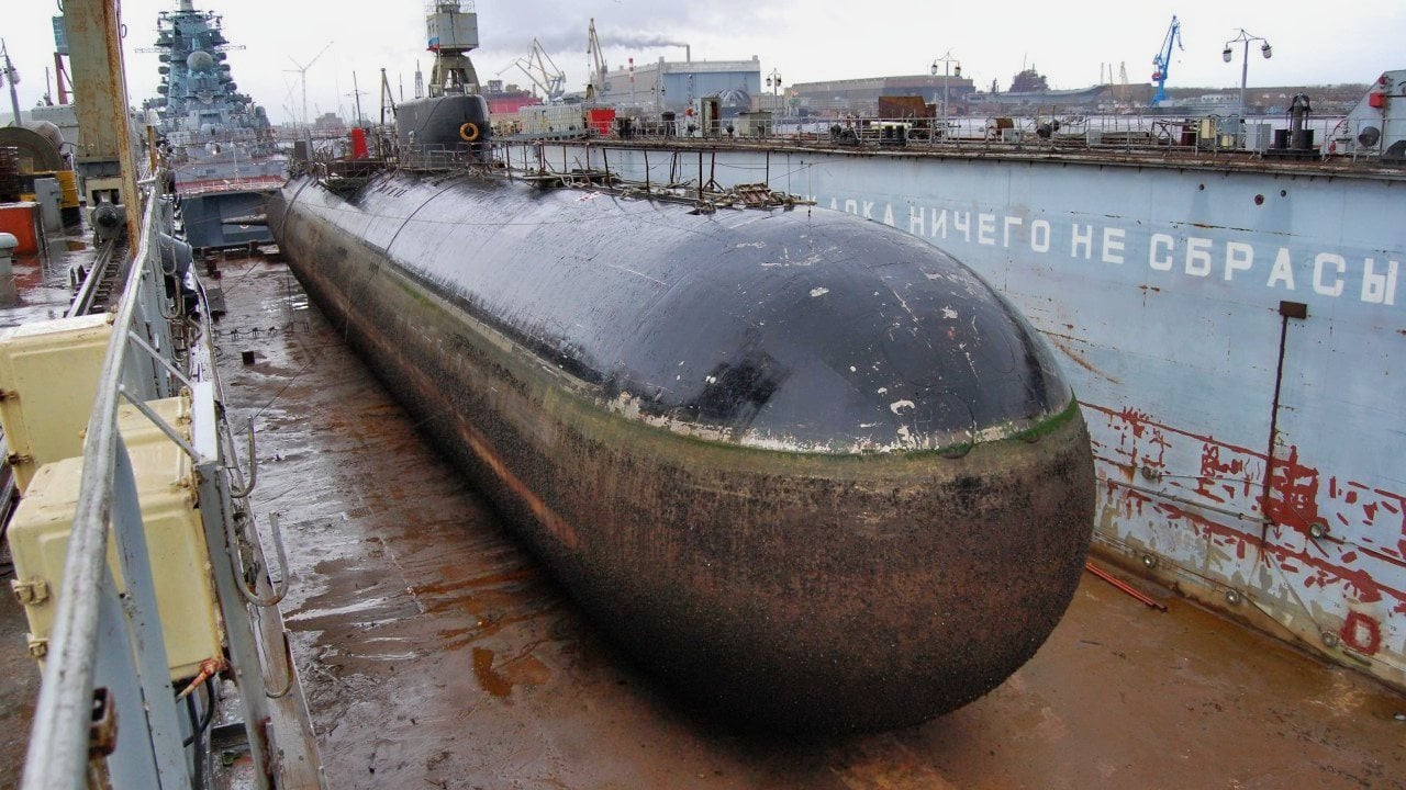 Meet the K-222: The fastest nuclear submarine in history capable of ...