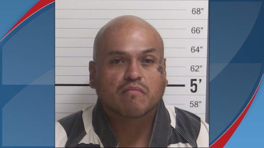 Clovis man arrested after chase through Curry County