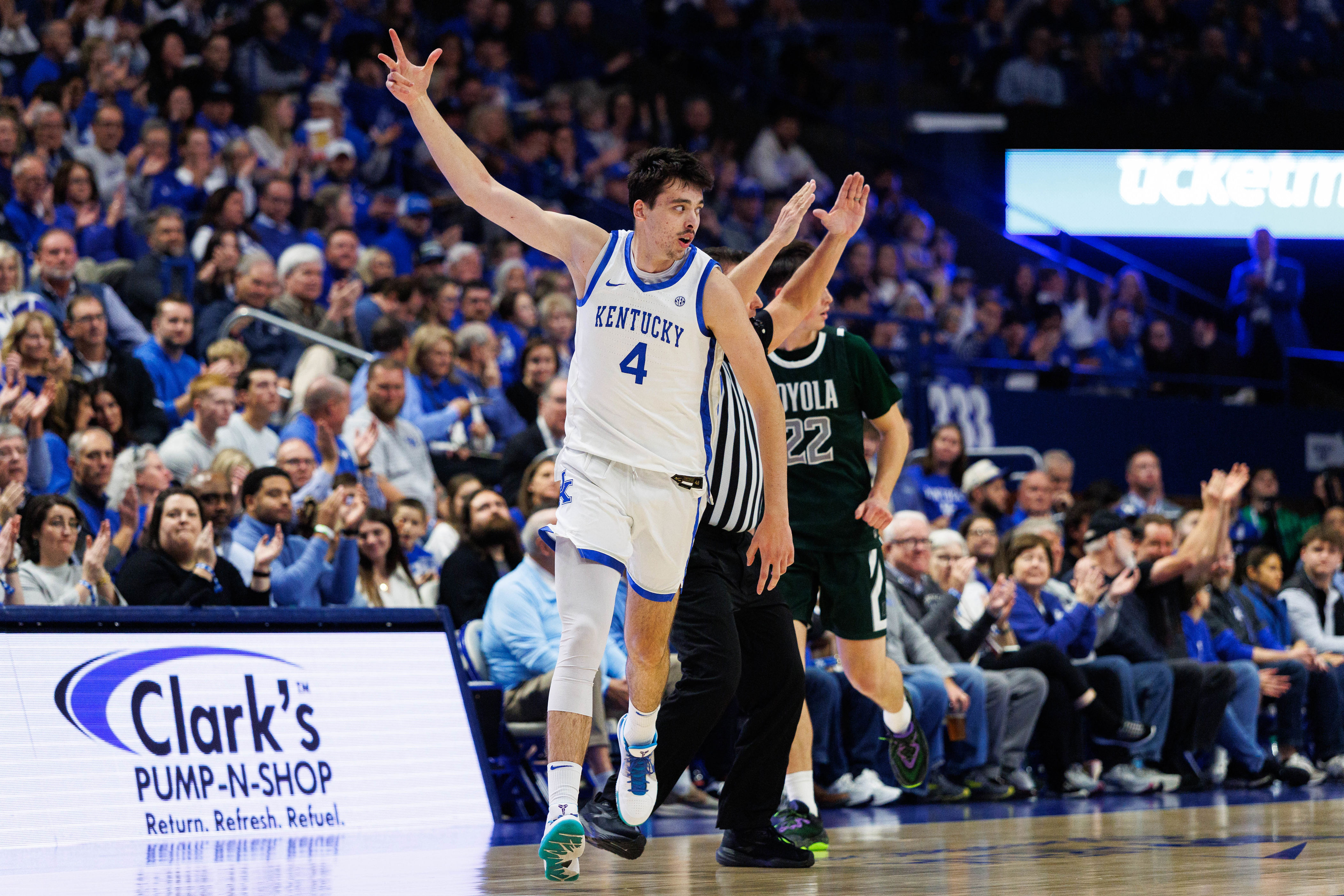 Kentucky vs Loyola Maryland score, UK basketball game highlights