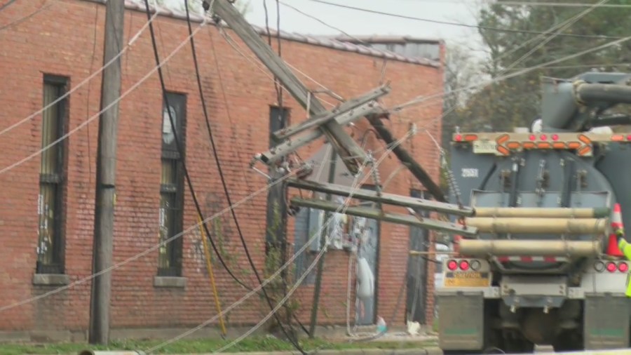 Downtown Little Rock power line collapse temporarily shuts down power ...
