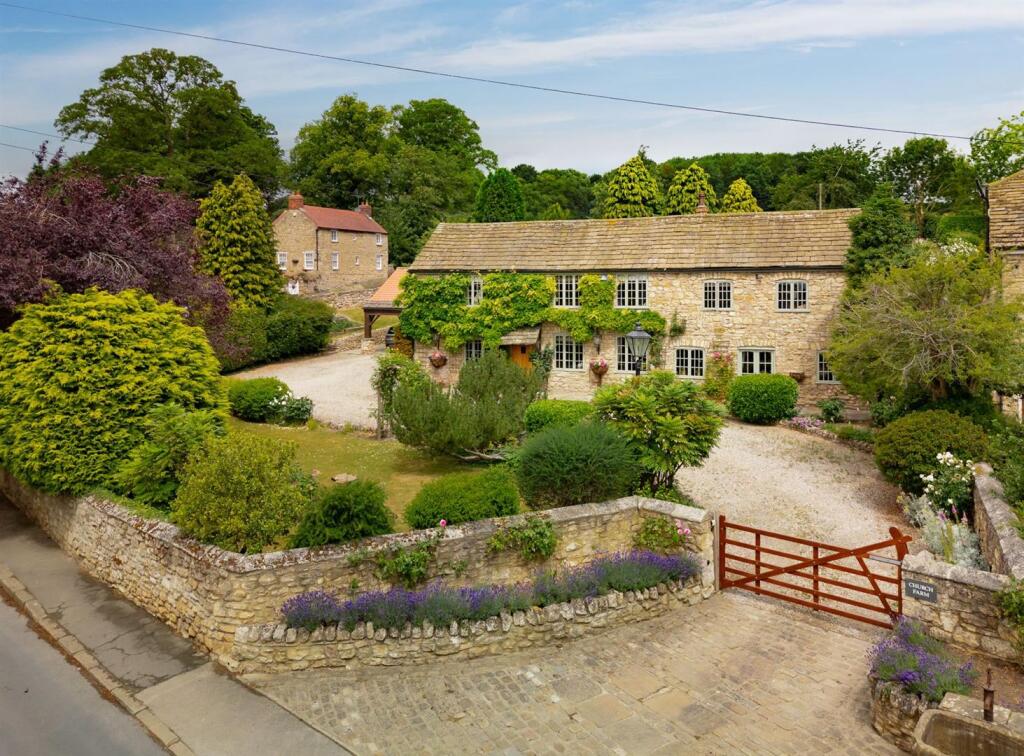 Step inside this former 17th-century farmhouse with enchanting walled ...