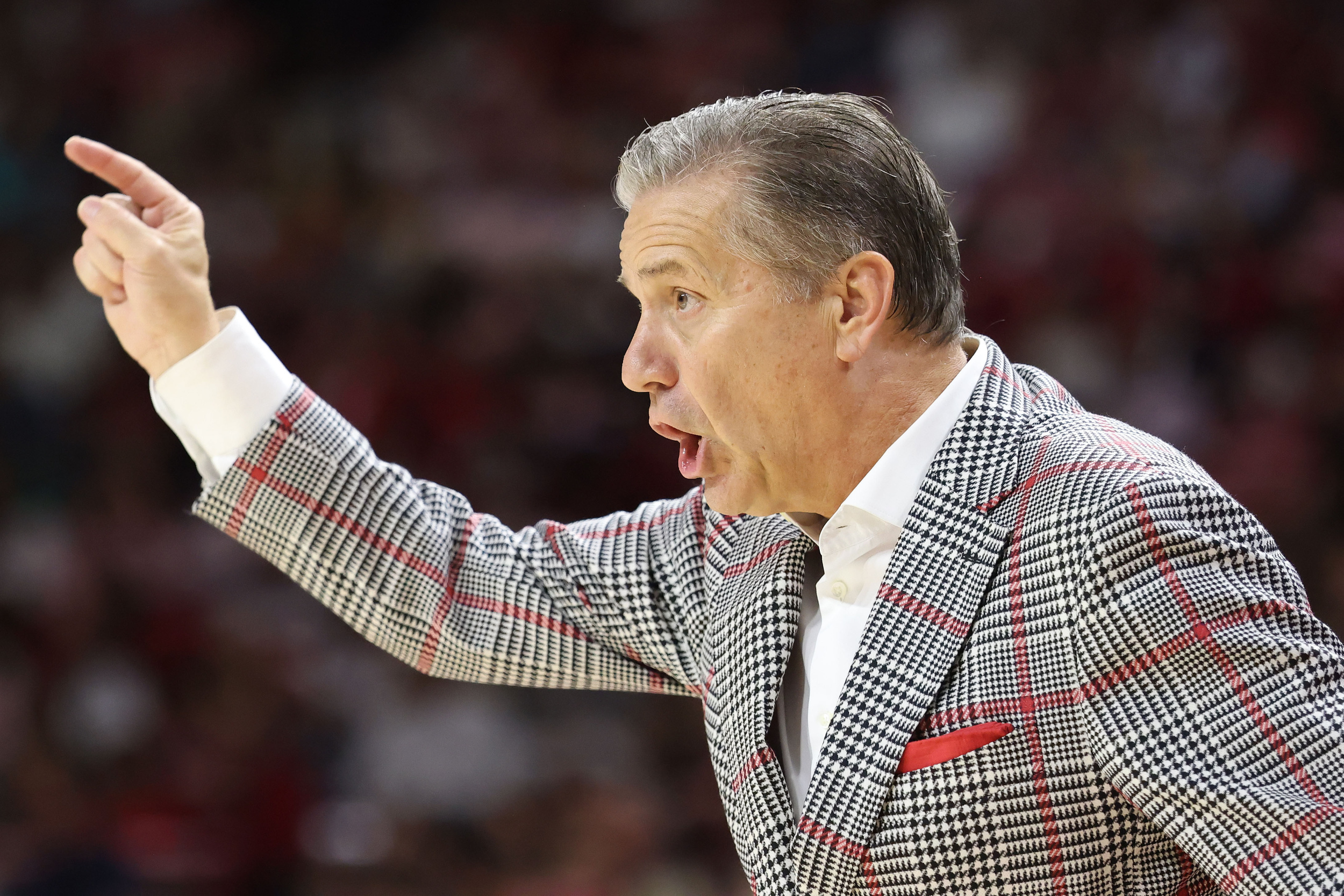 John Calipari says Razorbacks 'aren't connected' heading into showdown ...
