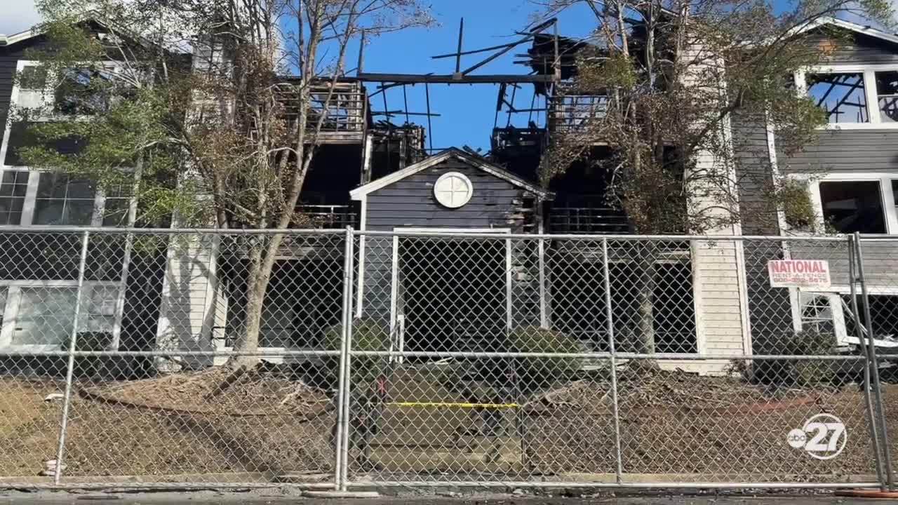 Friends and neighbors rally to help Social Seminole fire victims in ...