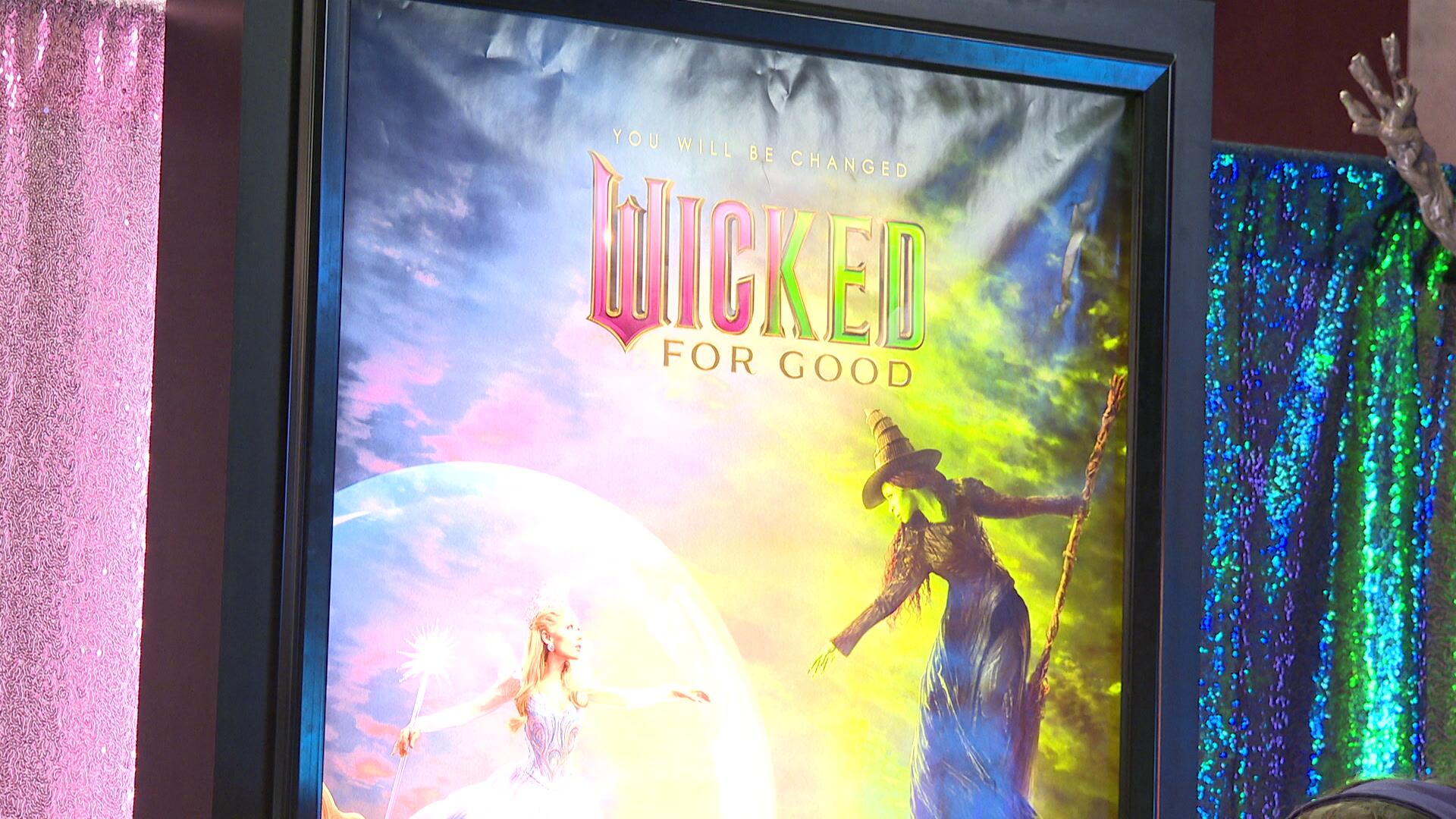 ‘Wicked’ fans flock to Madison-area theaters to see part two of the ...