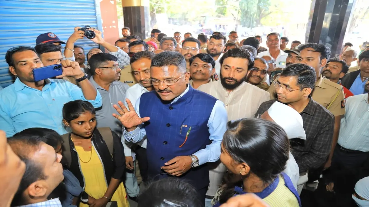 `Maharashtra to launch dedicated helpline for students commuting by ST ...