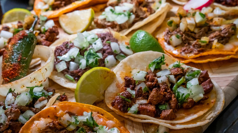 6 Underrated Cuts Of Meat You Should Be Using For Street Tacos