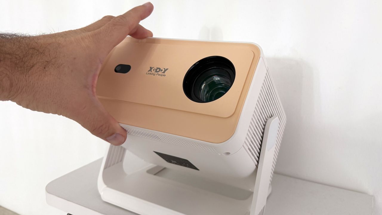 This projector puts your movies – or your Netflix – on the wall with ...