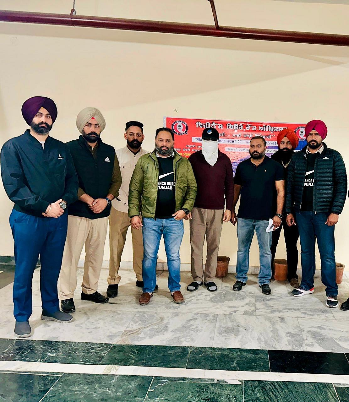 Punjab vigilance nabs Batala municipal commissioner while taking Rs ...