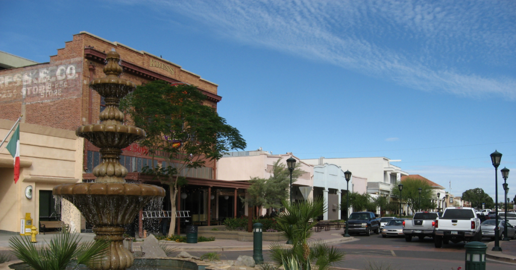 10 Ridiculously Weird But Totally True Facts About Arizona