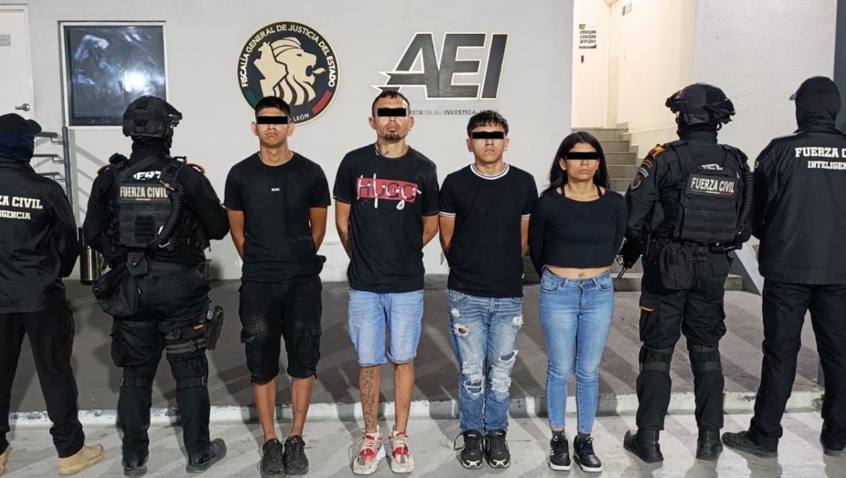 Detienen a cuatro personas con un arma y diversas dosis de droga en ...