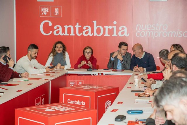 El PSOE votará a favor de todas las enmiendas a la totalidad contra "el ...