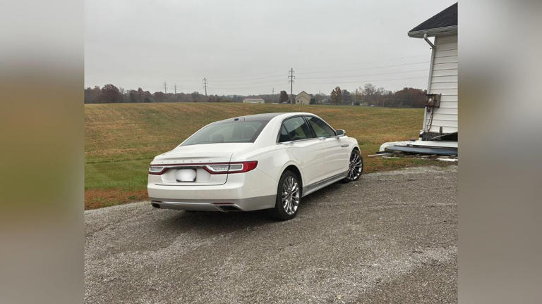 Suspect arrested in connection with 2 stolen vehicle investigations