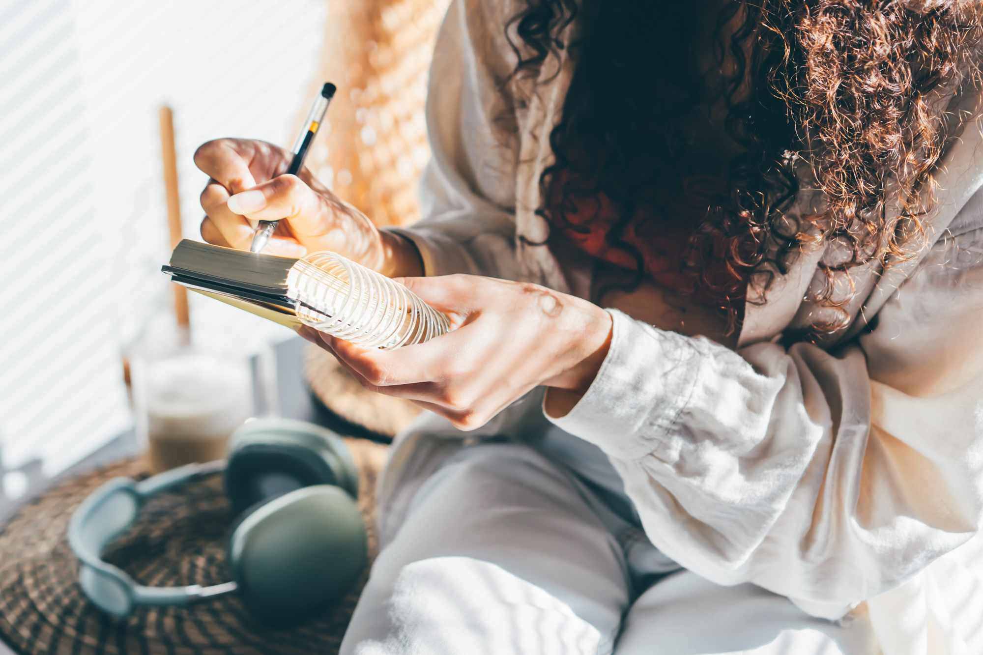 Mom Secretly Reads Daughter’s Private Journals, Says She Has a 'Right