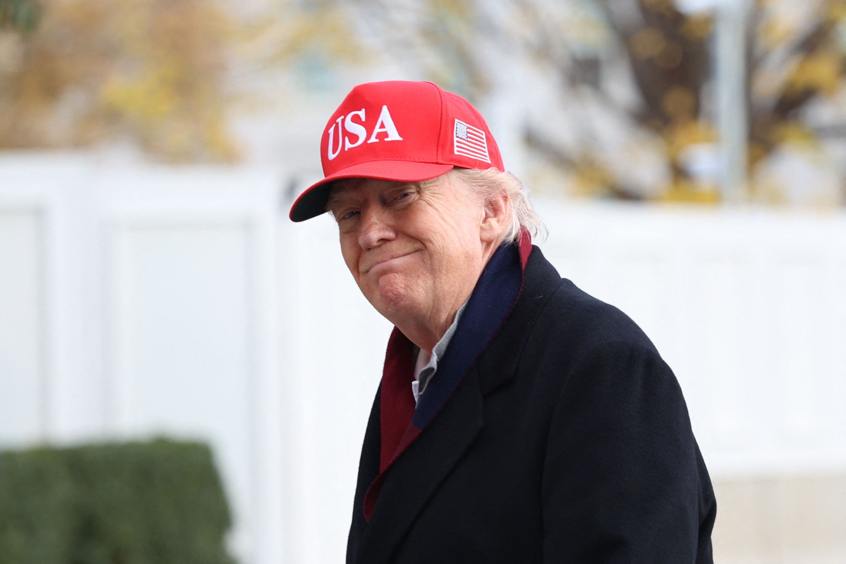 Trump Launches 'Genesis Mission' to Lead AI Race