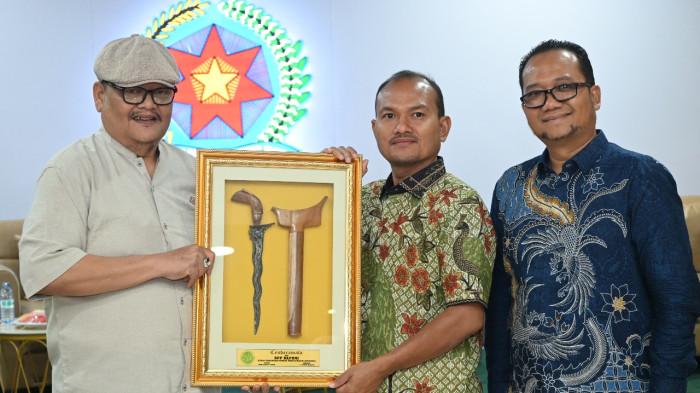 UNPAB dan Pemkot Tanjungbalai Jalin Kemitraan Strategis dalam Tri Dharma Perguruan Tinggi 3 AA1QY9ag