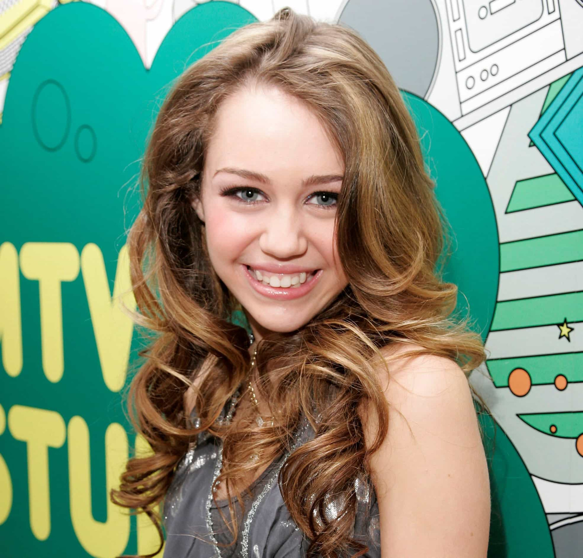 The ever-changing hairstyles of birthday girl Miley Cyrus