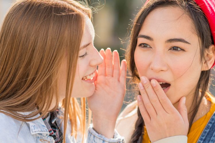 Kenapa Orang Suka Bergosip? Inilah 10 Alasan Psikologi Orang yang Suka ...