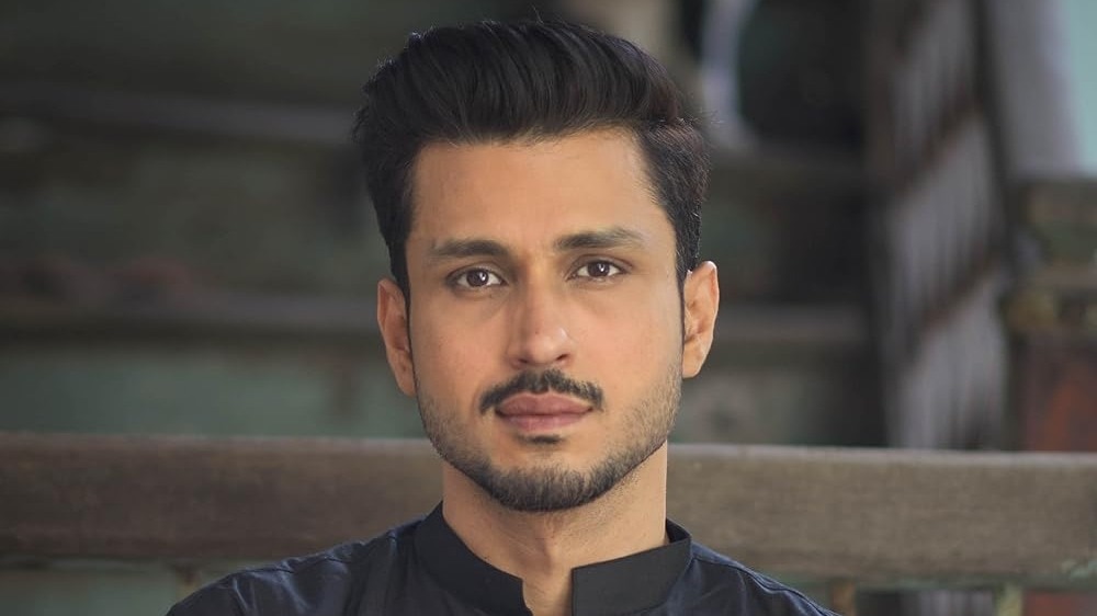 Amol Parashar on play Besharam Aadmi: The story tells you to shed ...