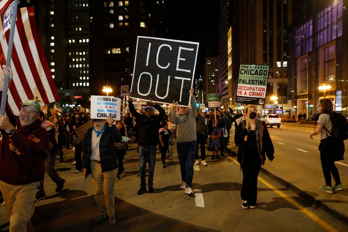 Trump claims people in Chicago are demanding he send in troops