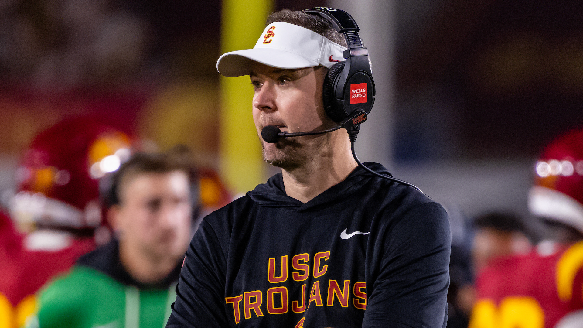 Lincoln Riley loses temper in response to 'dumbest question' following ...