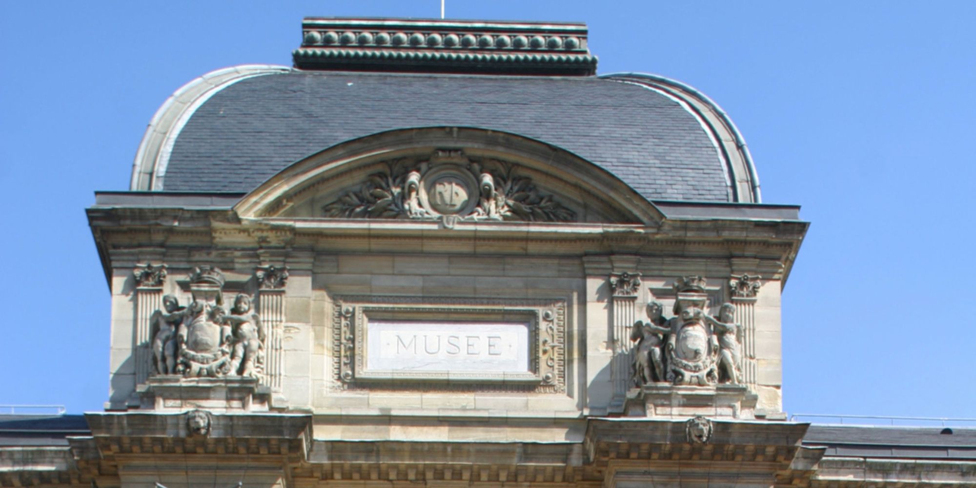 Les décors spectaculaires et inventifs de Maxime Old dans une ...