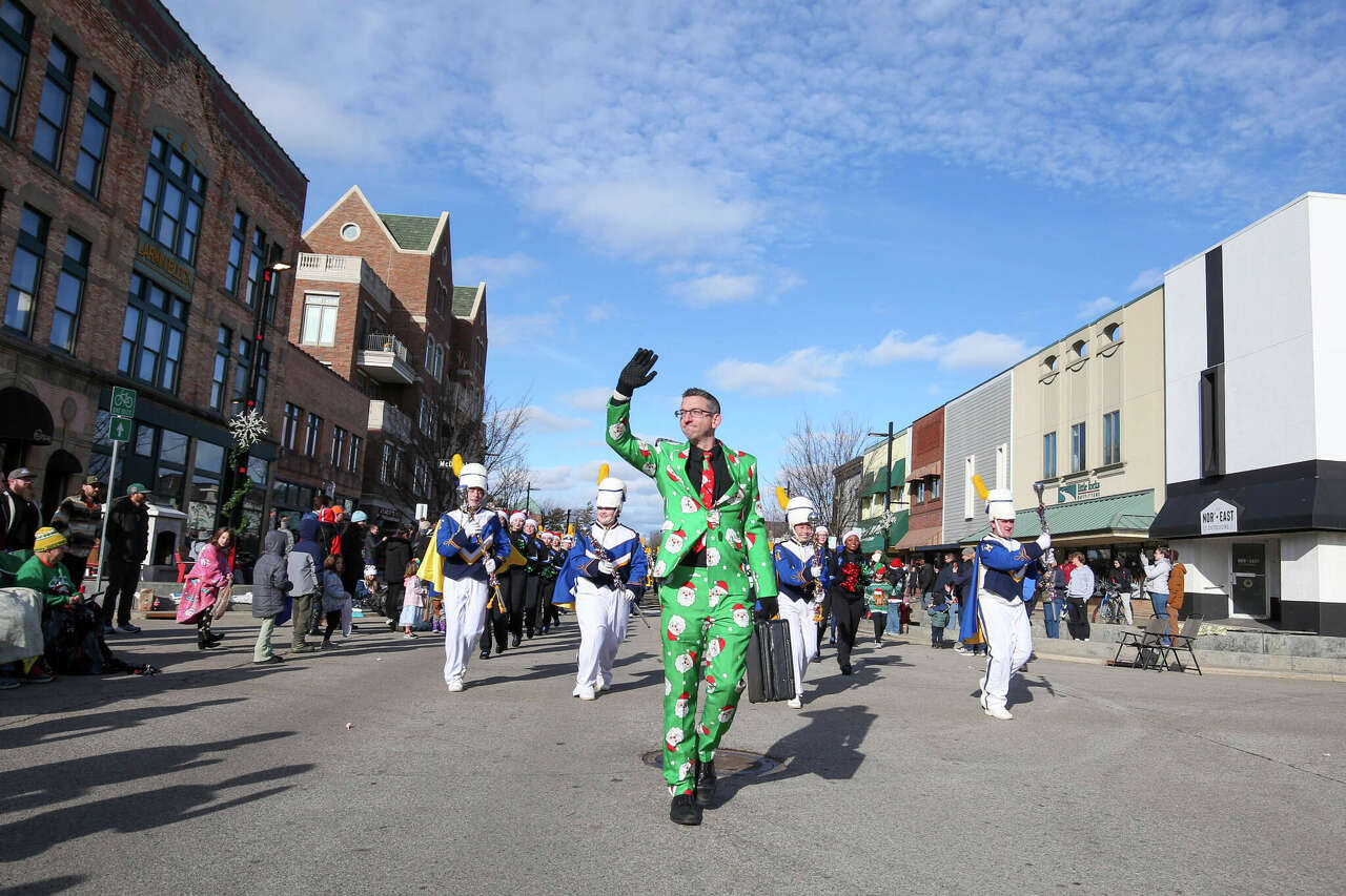 PHOTOS: Midland #39 s Santa Parade raises spirits on Saturday