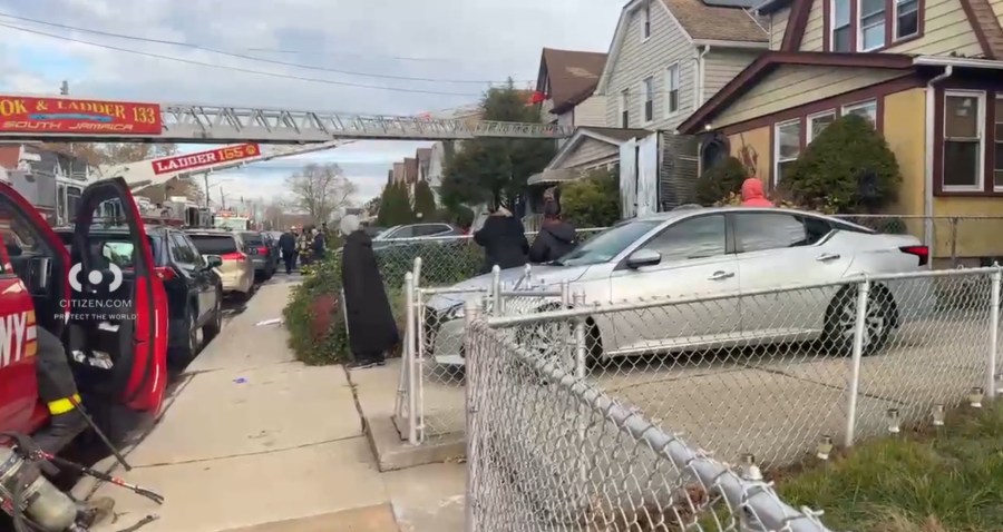 Woman killed, child injured in Queens fire: NYPD