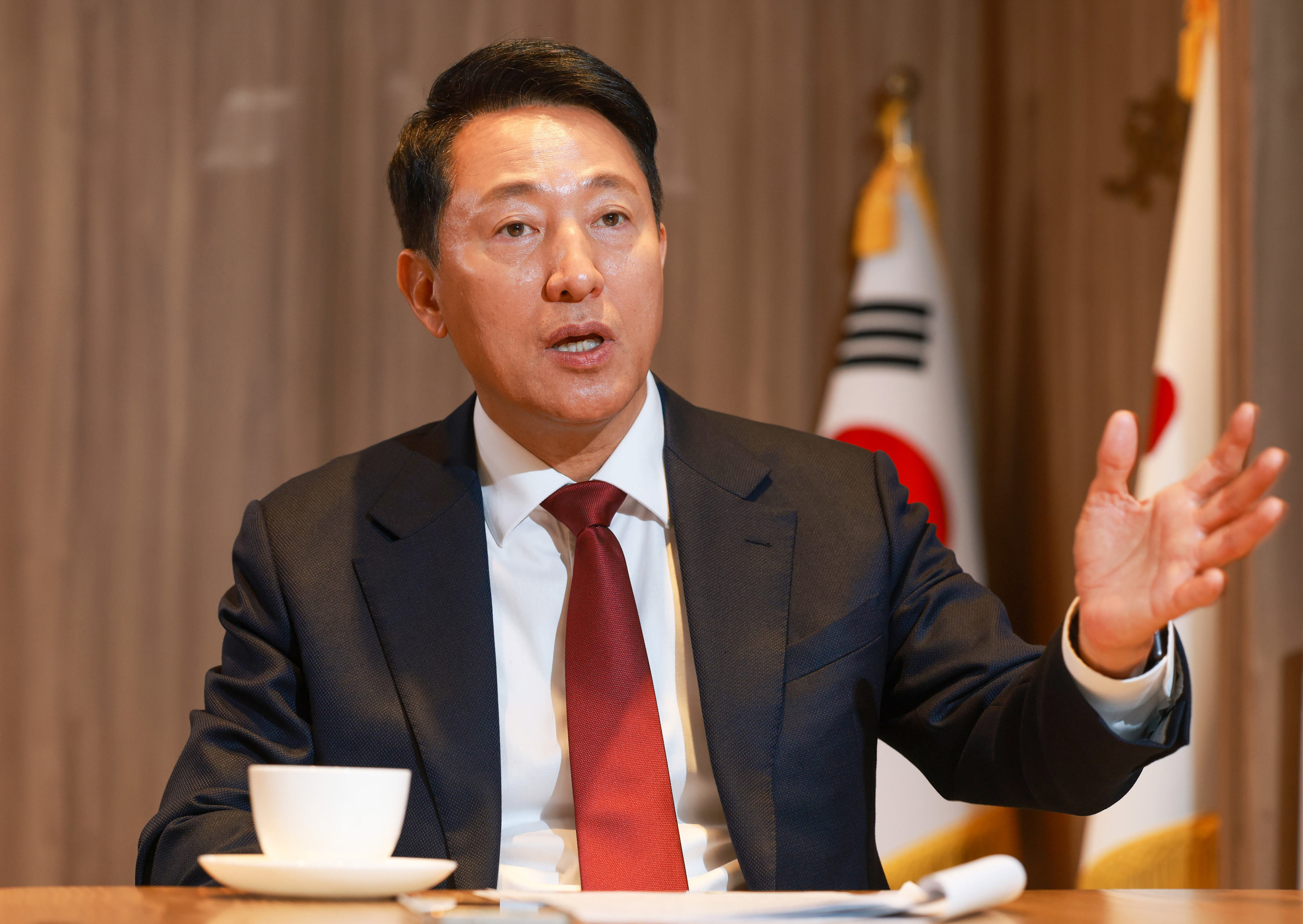 Democratic Party Attacks Prove ‘Properly Working Mayor’