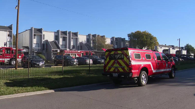 Irving fire damages 8 apartments early Monday morning