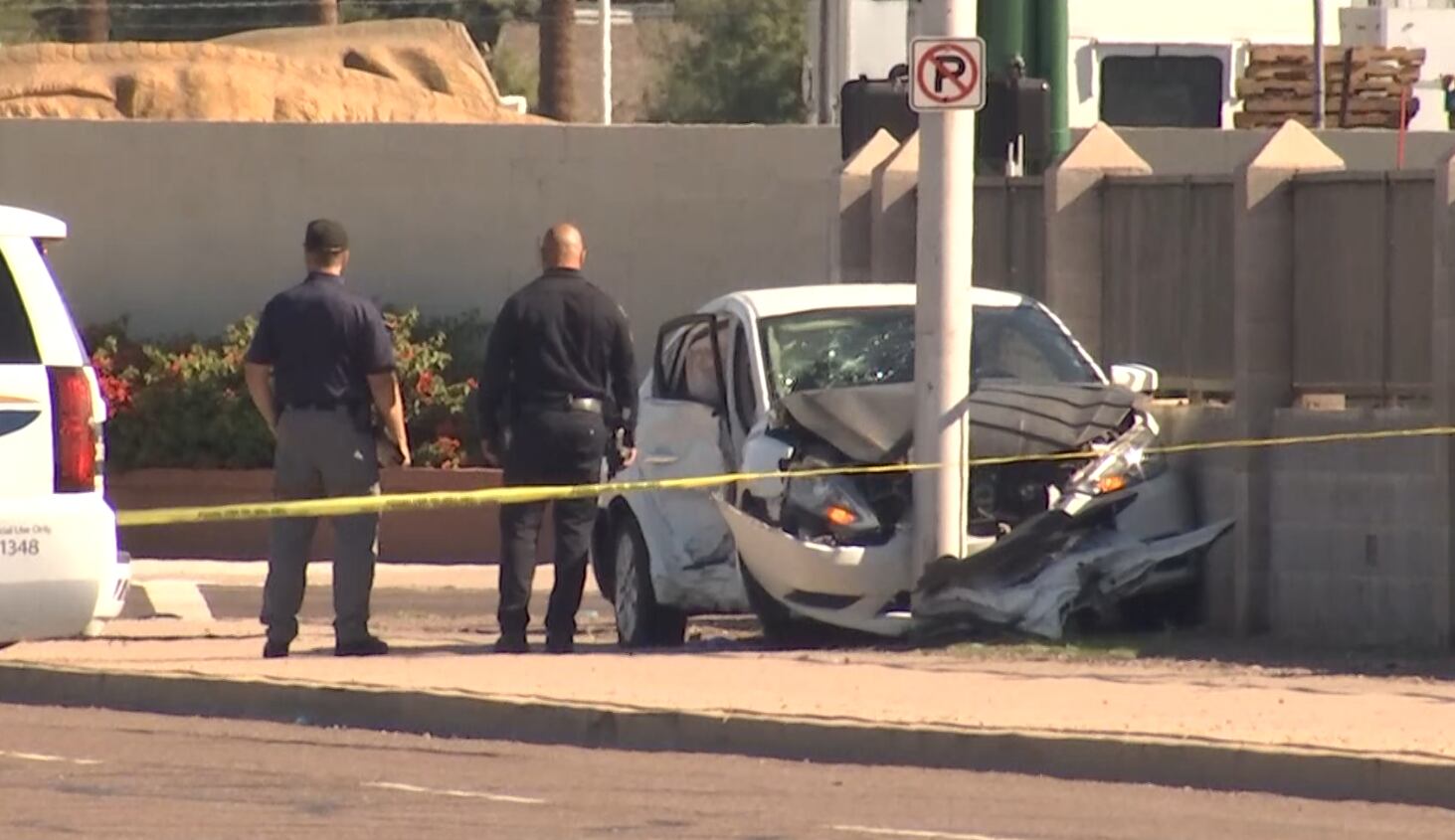 Man dies after crash that closed central Phoenix intersection