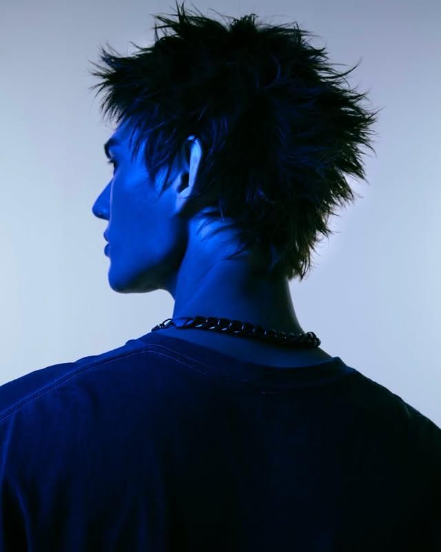 7 Potret Pavel Naret dengan Gaya Martin CORTIS, Menarik Perhatian! - Info Malang Raya AA1QaBw8 - Info Malang Raya