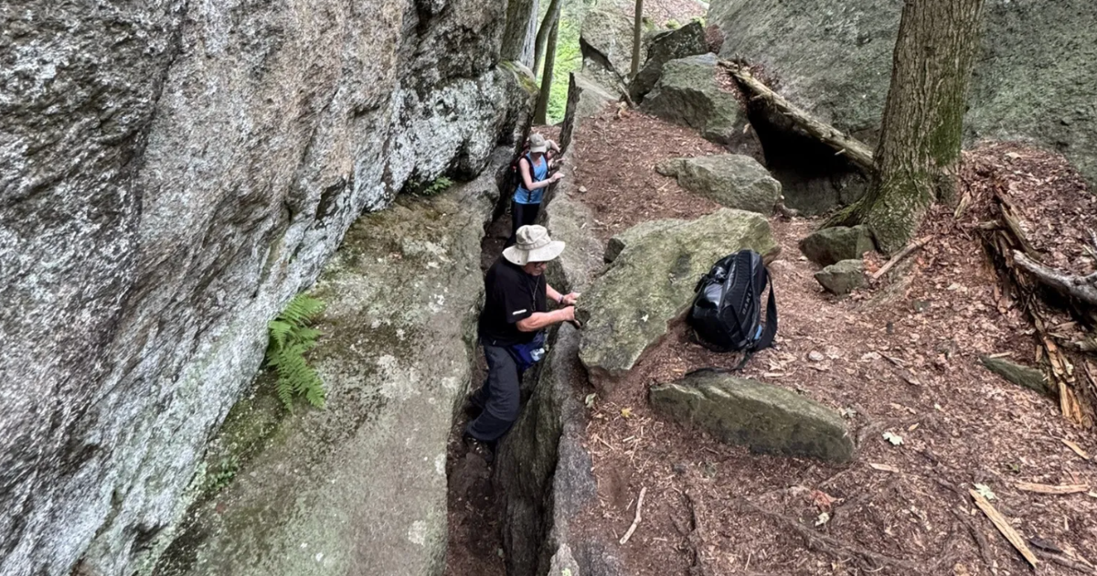 Only the Brave Attempt This Claustrophobic Hike in New York