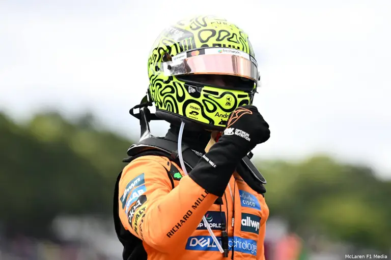 Hill gaat door met Verstappen-complimenten: 'Dan springt hij overeind ...