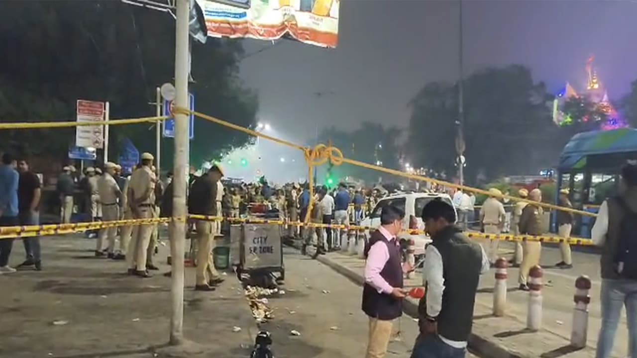 Delhi Blast: US Embassy issues security alert after explosion near Red Fort