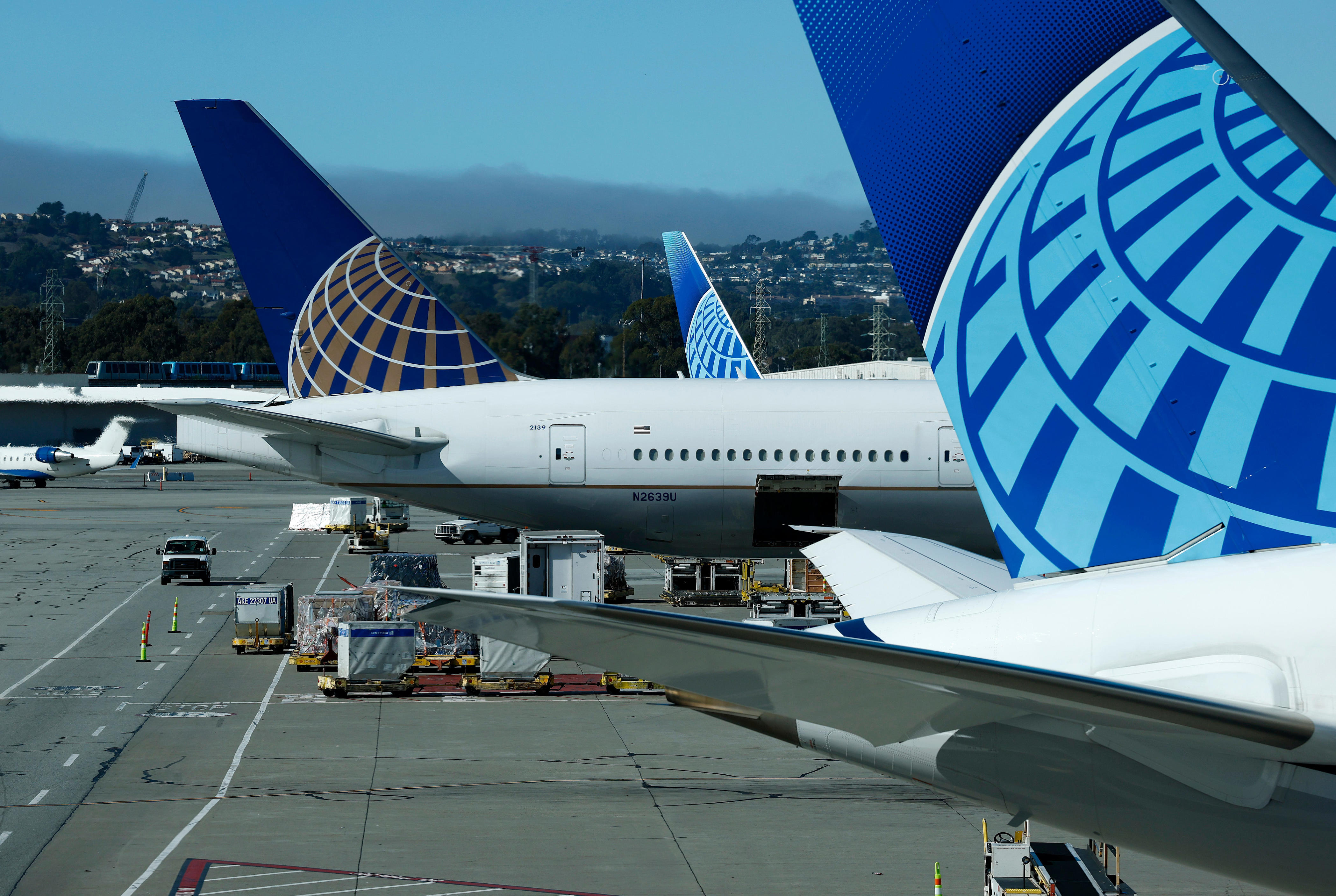 united-flight-cancellations-spread-across-ny-see-which-airports-are
