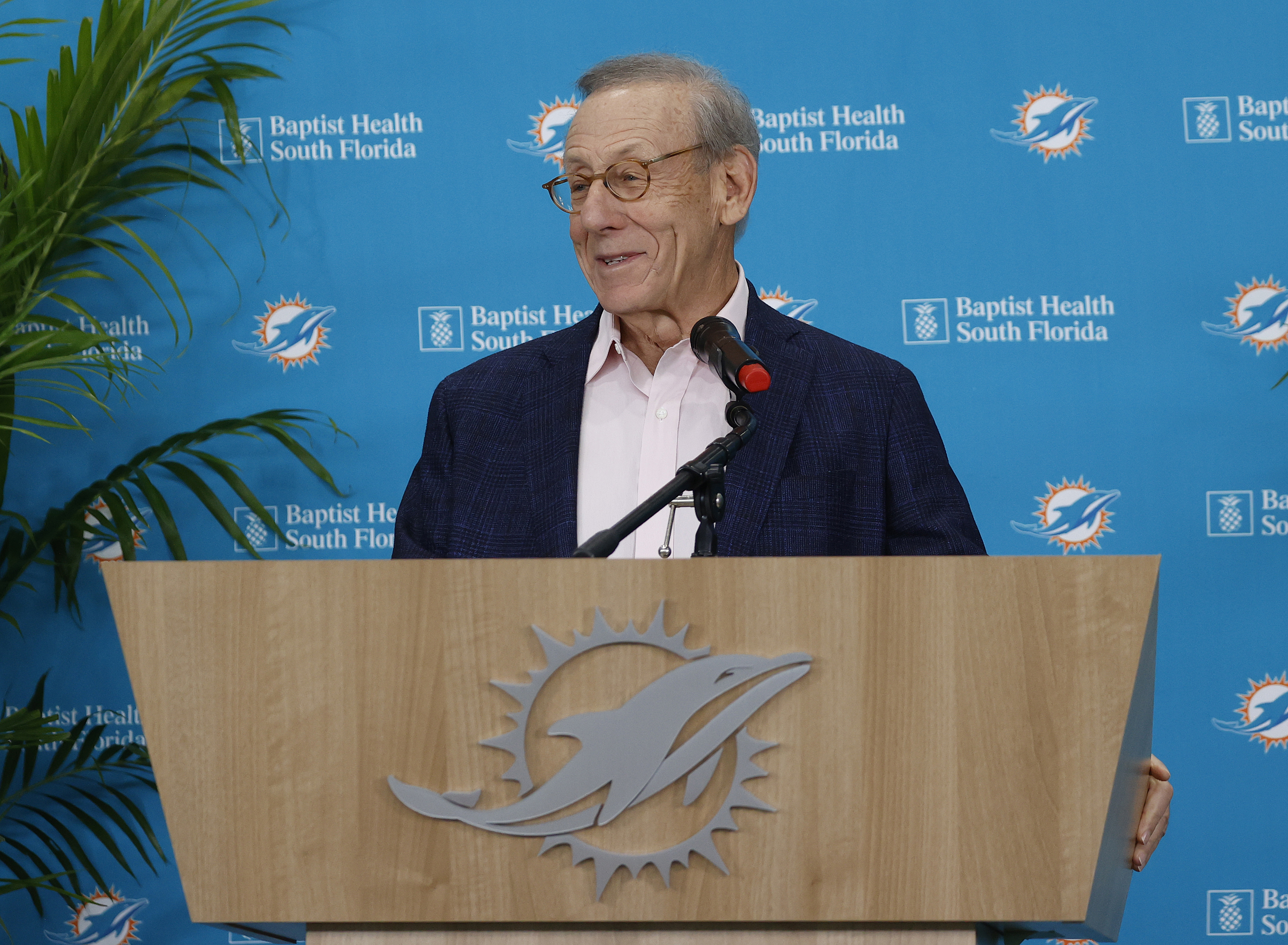Dolphins fire two of their longest-tenured executives, continue front ...