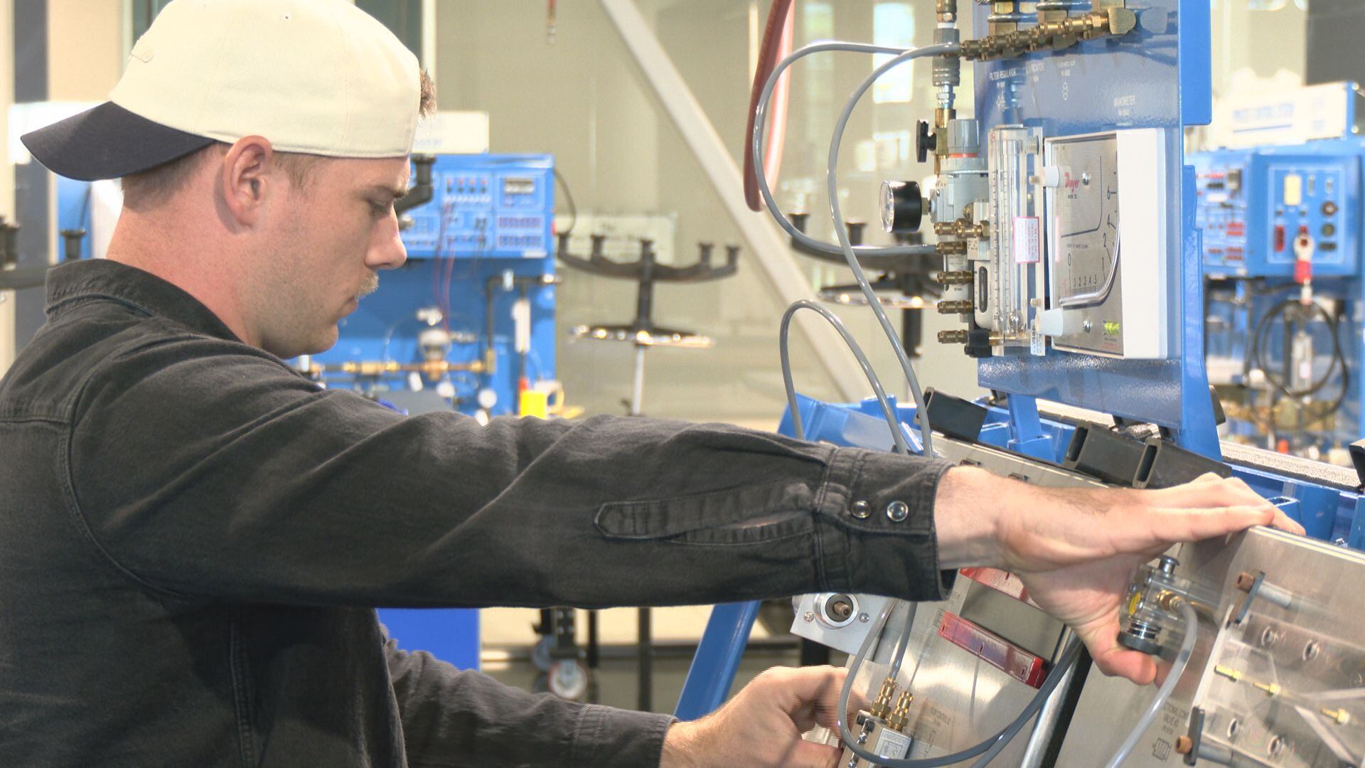 HGTC students receive tool kits to ease financial burden