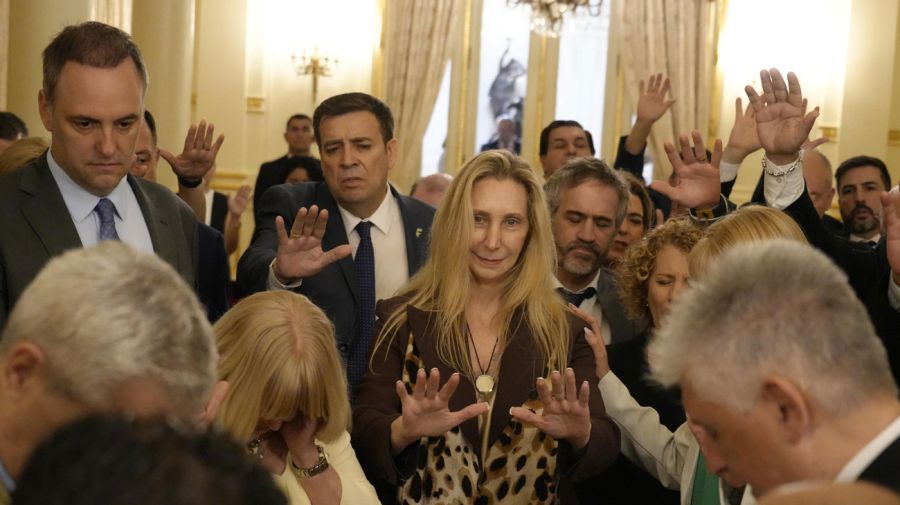 En Casa Rosada, Karina Milei y Manuel Adorni junto a referentes de la Alianza Cristiana de Iglesias Evangélicas de Argentina
