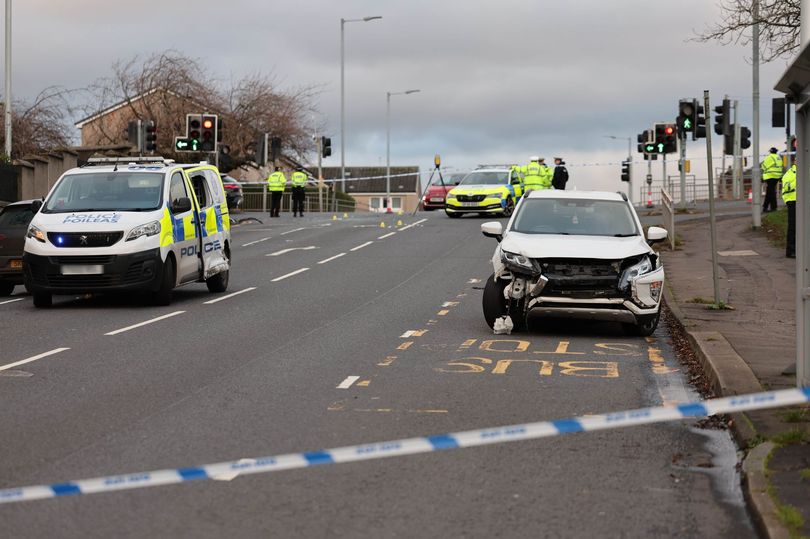 Police van and two cars in horror crash as cops lock down Glasgow street