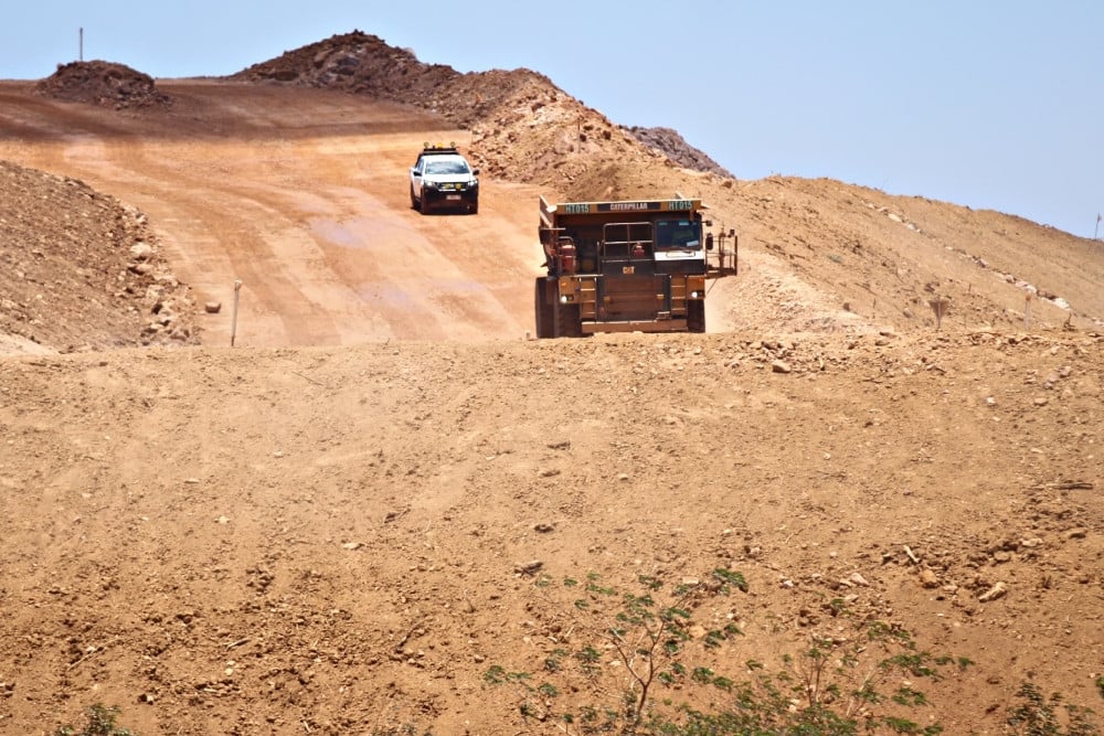 IHSG Diproyeksikan Naik, Cek Saham MBMA, TOWR, dan HRTA