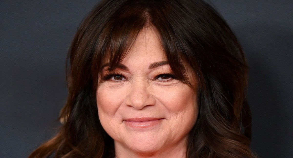 Fans Call Valerie Bertinelli's Shocking Hair Transformation 'Stunning'